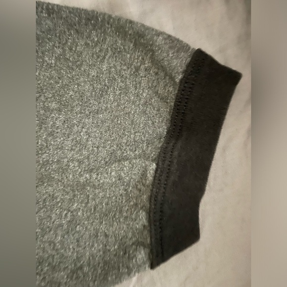 Vintage Disney World Pirates Of The Caribbean Ahoy to the World Holiday Shirt Sm - Picture 8 of 11